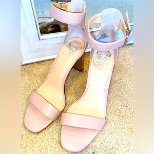 VINCE CAMUTO Bendiva Block Heel Sandals